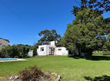 Casa · 110m² · 2 Ambientes · Venta Casa en Acantilados
