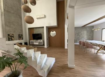 Casa · 291m² · 5 Ambientes · 3 Cocheras · Casa en Alquiler en Los Sauces, Nordelta, Tigre