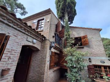 Casa · 172m² · 4 Ambientes · Excepcional Casa a La Venta en Una Zona Exclusiva de Villa Gesell