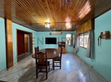 Oficina comercial · 110m² · 3 Ambientes · 2 Cocheras · Se Vende Casa en Rafael Calzada