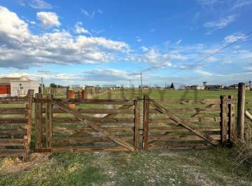 Terreno · 900m² · Venta de Lote en Barrio 4 Vientos, Cañuelas