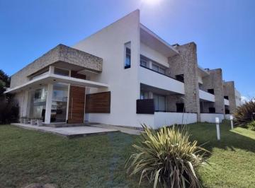 Departamento · 80m² · 2 Ambientes · 1 Cochera · Departamento2 Ambientes en Venta en Las Gaviotas con Cochera