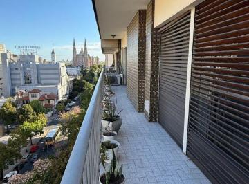 Departamento de 6 ambientes, La Plata · Piso de Categoría Frente Al Teatro Argentino con Vistas a Plaza Moreno y Catedral