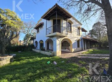 Casa · 100m² · 6 Ambientes · 2 Cocheras · Casa en Venta| 4 Dorm.| City Bell| La Plata| 2.242 m² de Terreno
