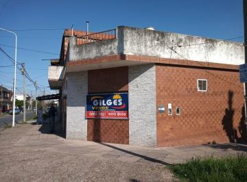 Casa · 60m² · 3 Ambientes · 1 Cochera · Venta Casa 3 Amb. Buen Estado - Ramos Mejia