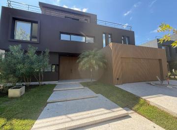 Casa · 370m² · 6 Ambientes · 6 Cocheras · Casa en Venta en El Yacht, Nordelta