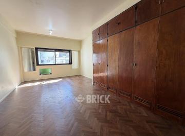 Departamento · 27m² · 1 Ambiente · Azcuenaga Al 1900 - Frente Impecable Luminoso Apto Profesional