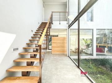 Casa · 230m² · 7 Ambientes · 2 Cocheras · Casa en Venta, 3 Dorm. en Tigre - El Encuentro, con Laguna y Pileta