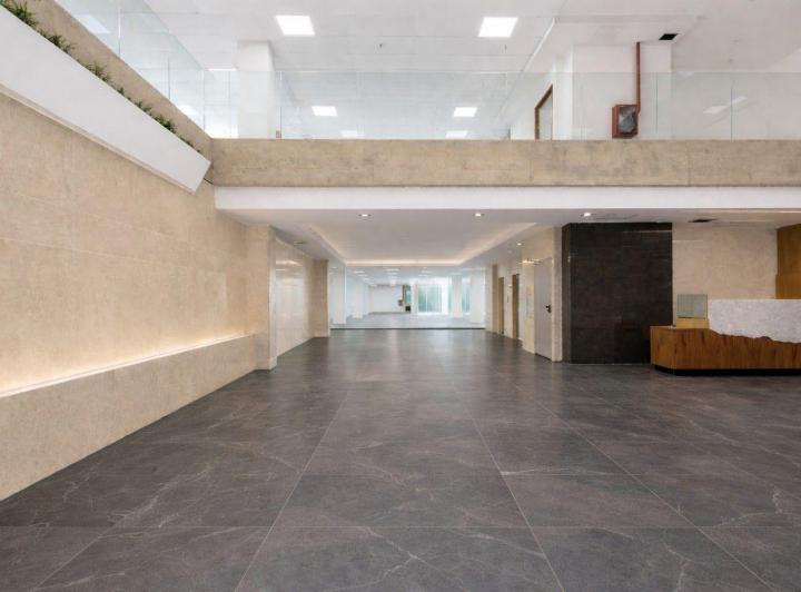 Oficinas en alquiler — RealXpertAI
