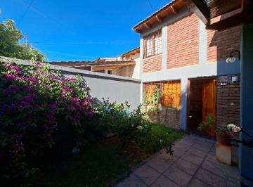 Casa · 123m² · 3 Ambientes · 1 Cochera · Casa en Luzuriaga