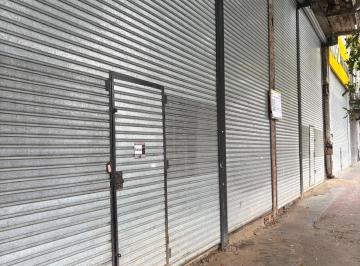 Local comercial · 500m² · Local en Alquiler Ideal Formación Para Galeria! Av Rivadavia 7500 Esq. Nazca U$s 10.000