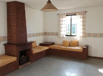 Casa · 100m² · 4 Ambientes · Casa en Venta - 3 Dorm. 2 Baños - Necochea