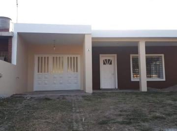 Foto · Casa con Excelente Ubicacion en Barrio Santa Elena de Colonia Tirolesa