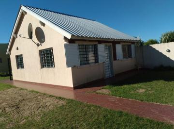Casa · 64m² · 4 Ambientes · 1 Cochera · Casa en Venta - 2 Dorm. 1 Baño - Mar del Tuyú