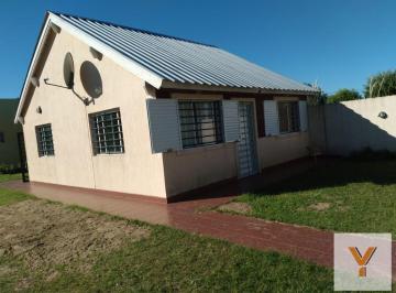 Casa · 64m² · 4 Ambientes · 1 Cochera · Casa en Venta - 2 Dorm. 1 Baño - Mar del Tuyú