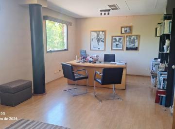 Oficina comercial · 44m² · 2 Ambientes · San Isidro, Consultorio en Venta en Reconocido Centro Medico