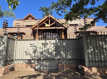 Casa · 599m² · 12 Ambientes · 3 Cocheras · Se Vende Caseron en Zona Norte!a Mt de Rafael Nuñez!