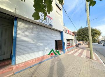Local comercial · 283m² · Local Comercial en Venta con Galpón, Departamento y Oficina en Barrio General Paz con Financiacion