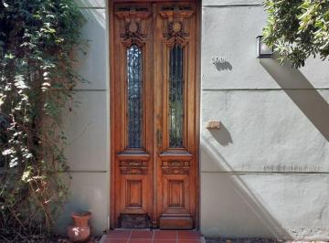 Casa · 115m² · 4 Ambientes · 1 Cochera · Casa en Lanús Oeste