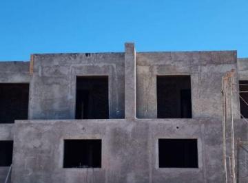 Casa de 5 ambientes, Carrodilla · Dúplex en Pozo de 133 m² Complejo Cerrado Tiesta 1, Maipú