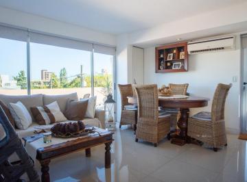 Departamento · 52m² · 2 Ambientes · Venta Departamento 2 Ambientes con Terraza Propia en Ituzaingó.