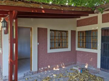 Casa · 106m² · 3 Ambientes · 1 Cochera · Casa en Venta - 2 Dorm. 1 Baño - Mendoza