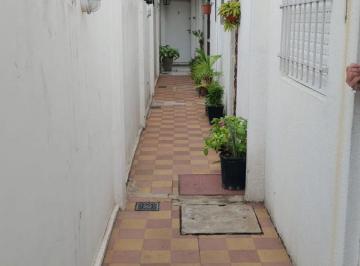PH de 2 ambientes, Morón · P. H Dos Ambientes Muy Amplios, con Patio. apto Credito