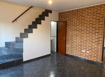 Casa · 81m² · 3 Ambientes · Dúplex en Venta - 2 Dorm. 1 Baño - 123,57 m² - La Plata