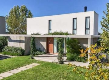 Casa de 5 ambientes, Pilar · Casa a Laguna San Sebastian con Pileta Area 1