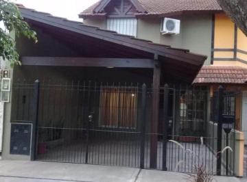 Casa · 75m² · 4 Ambientes · 2 Cocheras · Alquiler - Casa S. A. de Padua