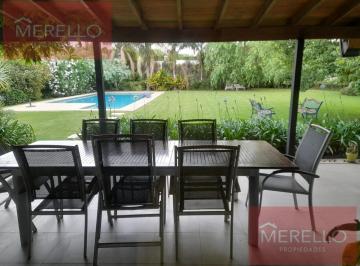 Casa · 350m² · 7 Ambientes · 2 Cocheras · Casa en Barrio El Encuentro