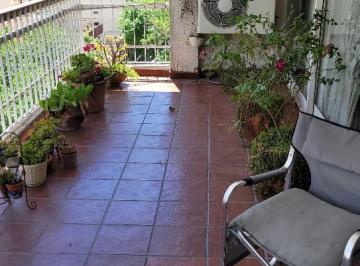 Departamento · 163m² · 4 Ambientes · 1 Cochera · Divino 4 Ambientes con Balcon Aterrazado - Lavadero y Dependencia - Cochera