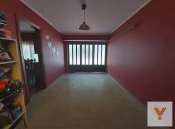 Casa · 90m² · 4 Ambientes · 1 Cochera · Casa en Venta - 3 Dorm. 3 Baños - 100 m² Totales - Necochea
