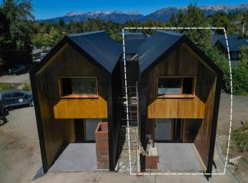 Casa · 68m² · 2 Dormitorios · 1 Cochera · Venta Casa Villa La Angostura