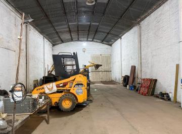 Bodega-Galpón · 420m² · Depósito con Oficinas y Acceso Para Camiones Sobre Ruta 11