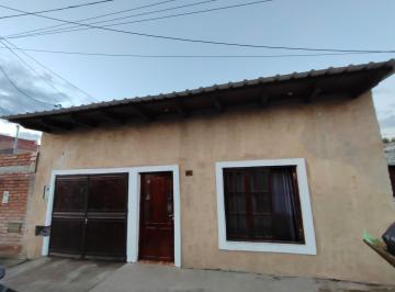 Casa · 112m² · 5 Ambientes · 1 Cochera · Casa en Venta B° Alto Comedero