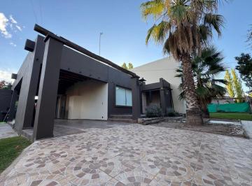 Casa de 8 ambientes, Chacras de Coria · Vendo Casa en Exclusiva Zona de Chacras de Coria