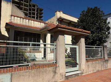 Casa de 10 ambientes, Gualeguay · Casa en Venta Chacabuco 180