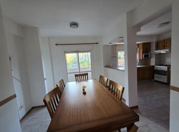 Departamento · 136m² · 8 Ambientes · 1 Cochera · Departamento en Venta