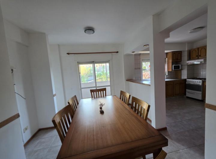 Departamento · 136m² · 8 Ambientes · 1 Cochera