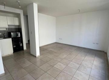 Departamento · 65m² · 3 Ambientes · Duplex Sobre La Canada con Cochera y Dos Dorm.