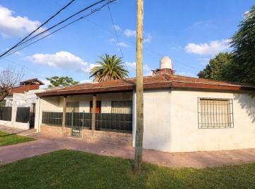 Casa · 80m² · 4 Ambientes · 1 Cochera · Casa en Venta Francisco Álvarez 4 Ambientes