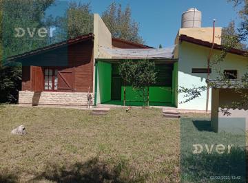 Casa · 250m² · 4 Ambientes · 4 Cocheras · Casa en Villa Ciudad Parque Los Reartes