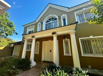 Casa · 400m² · 5 Ambientes · 1 Cochera · Casa Quinta en Venta en Belen de Escobar, Escobar, G. B. a. Zona Norte