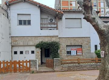 Terreno · 213m² · 5 Ambientes · 1 Cochera · Casa Zonificacion Comercial Cm1 - Martinez. - Vias/libertador.