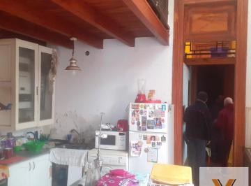 Casa · 215m² · 5 Ambientes · Casa en Venta - 3 Dorm. 2 Baños - 310 m² - Parque Patricios