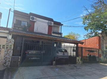 PH · 60m² · 3 Ambientes · 1 Cochera · PH en Venta - 2 Dorm. 3 Baños - Haedo