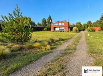 Terreno · 170m² · 4 Ambientes · 2 Cocheras · Venta Lote Esquina 2500 m² Mas Casa en Zona Aeropuerto, San Martin de Los Andes
