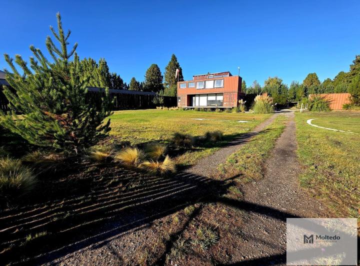 Terreno · 170m² · 4 Ambientes · 2 Cocheras