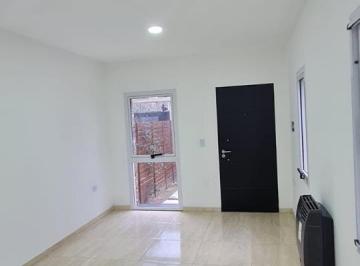 Departamento · 90m² · 3 Ambientes · Dúplex en Venta - 2 Dorm. 2 Baños - City Bell